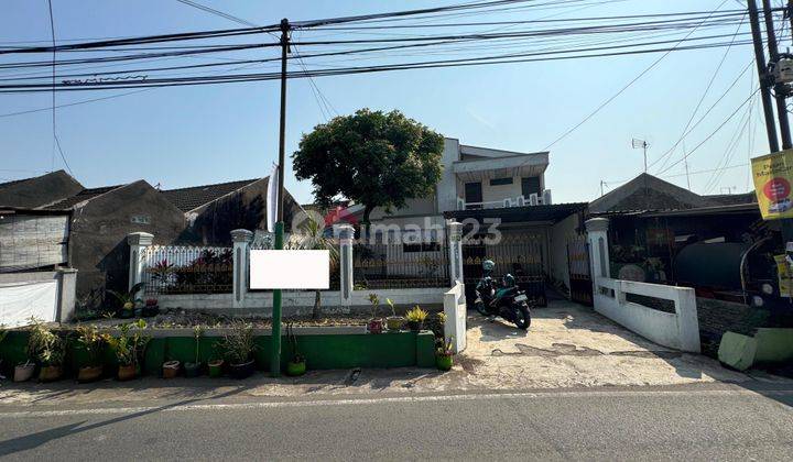 Di Jual Rumah Besar Cocok untuk Kantor Lokasi Strategis di Blimbing 1