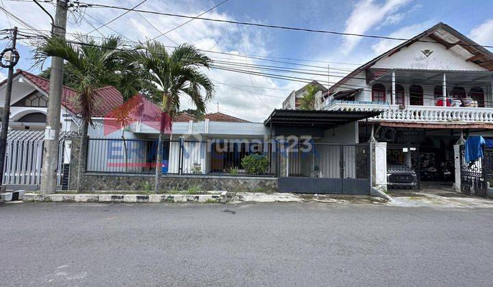 Rumah Sewa Lokasi Bagus Daerah Dieng Cocok untuk Kantor  1