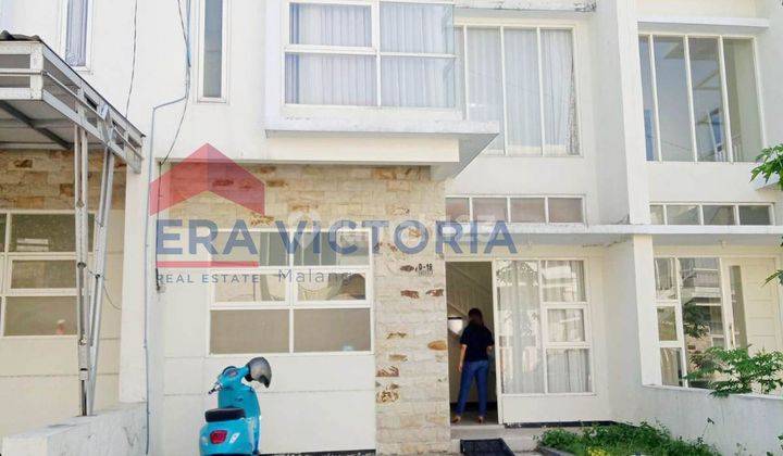 Dijual Rumah Bagus di Perum One Gate System Bisa 2 Mobil Kota Malang 1