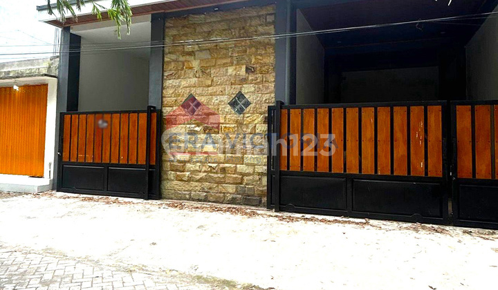 House for Sale in Kedungkandang Near SMKN 6 Malang, Suitable for Rentals.