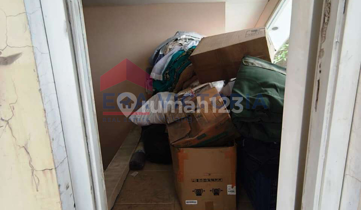 Hunian Premium Sulfat 2,5 Lantai Dalam Perumahan Aman 2