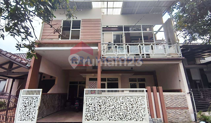 Hunian Premium Sulfat 2,5 Lantai Dalam Perumahan Aman