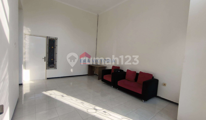 House by the Main Road Near Abd Saleh Airport & Wendit Tourist Area 2