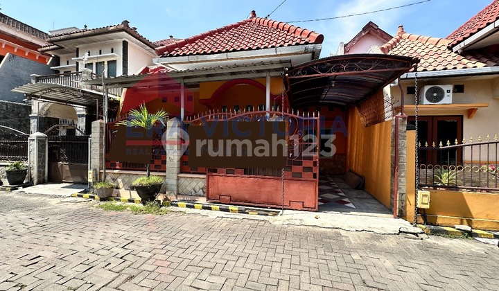 Strategic Location House Near UNIKAMA, Sukun Market & Brawijaya Strategic Location House Near UNIKAMA, Sukun Market & Brawijaya
