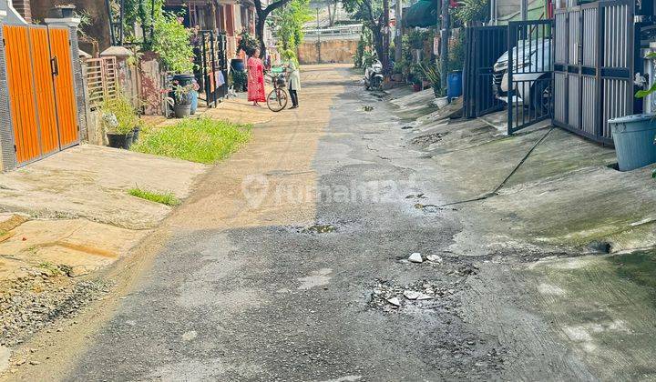 Rumah Dekat Stasiun Sudimara Dalam Komplek  2