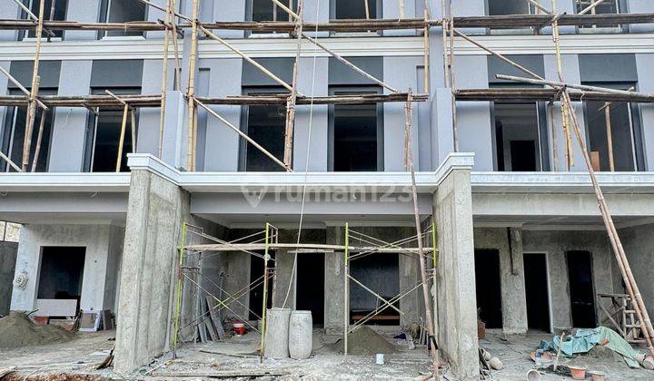 Dijual Rumah Dalam Mini Cluster di Mampang, Jakarta Selatan Lokasi Strategis Nyaman 2