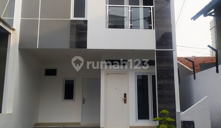 Rumah murah Elegant Minimalis 2 lantai di Cempaka putih barat jakpus