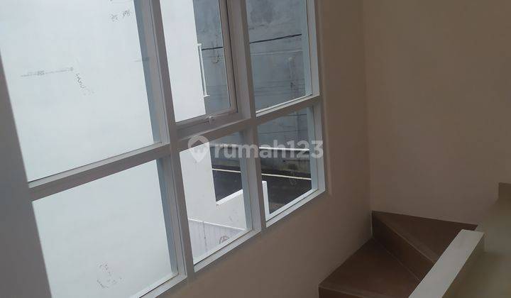 Rumah murah Elegant Minimalis 2 lantai di Cempaka putih barat jakpus