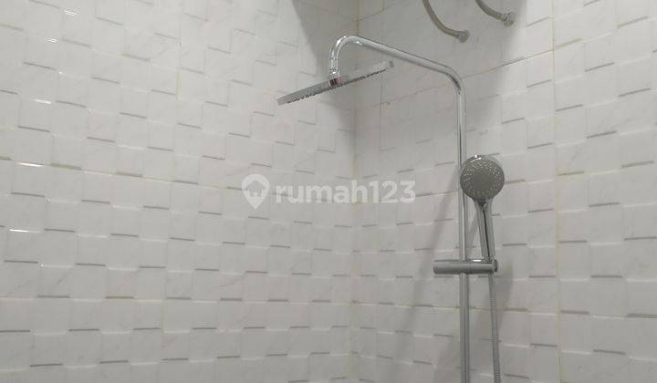 Rumah mewah elegant  2 lantai di Palmerah jakarta barat