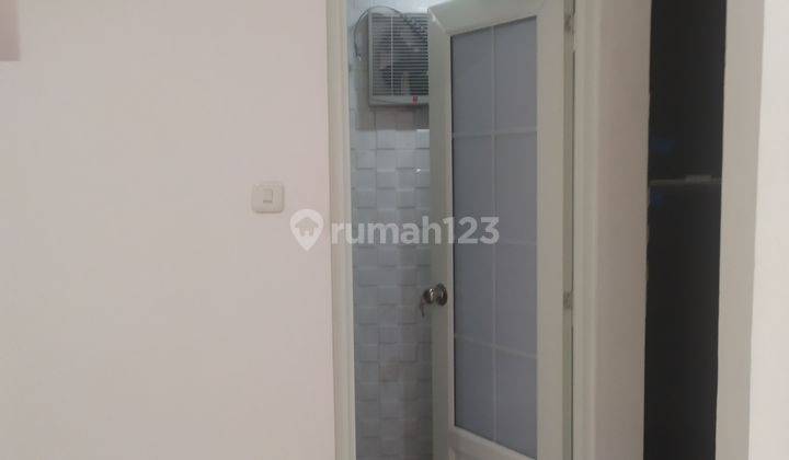 Rumah mewah elegant  2 lantai di Palmerah jakarta barat