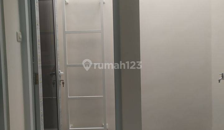 Rumah mewah elegant  2 lantai di Palmerah jakarta barat