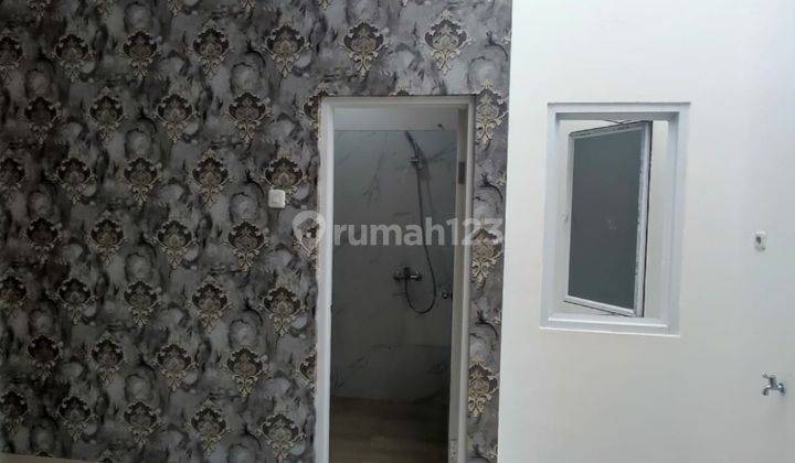 Rumah mewah elegant  2 lantai di Palmerah jakarta barat