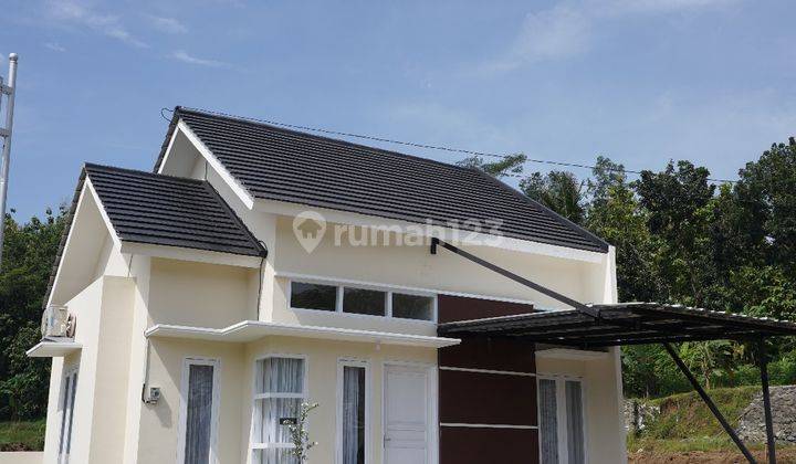 Rumah minimalis 1 lantai depan Jalan Raya 1