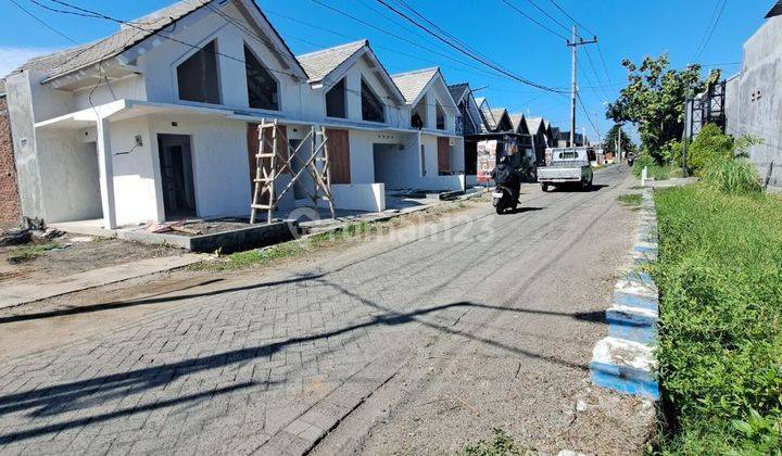 Rumah murah dekat Surabaya lokasi nol jalan  cash 1