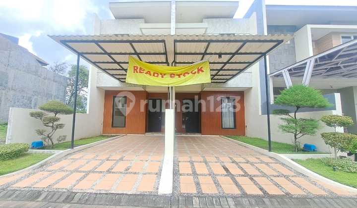 Dijual Rumah 2 Lantai Dekat Tol Sidoarjo Free Furnish