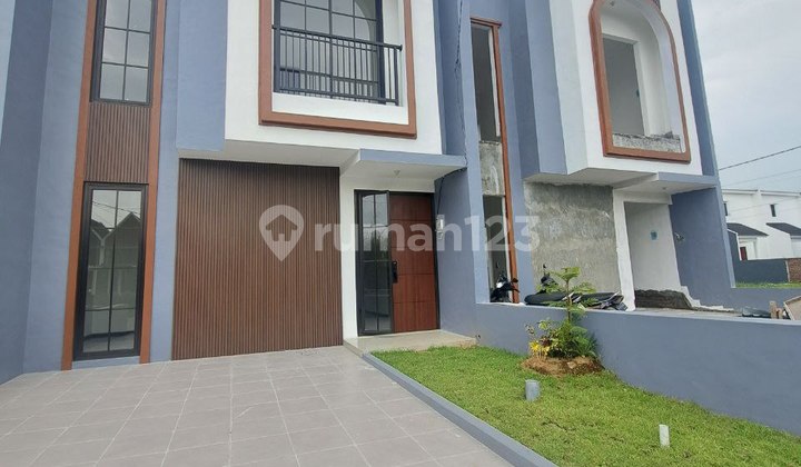 Rumah 2 Lantai Dekat Exit Tol Sidoarjo Cash/Kpr