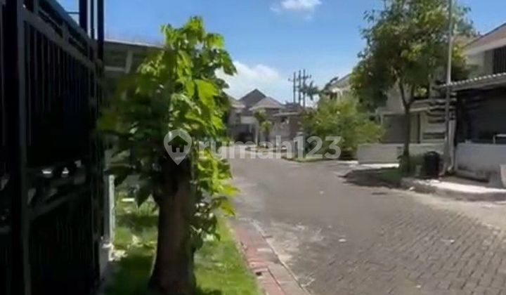 House near Juanda Ready to Occupy SHM Cash or Mortgage 2