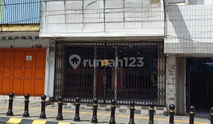 Ruko 2 Lantai Royal Cocok untuk Usaha Kekinian Ruko 2 Lantai Royal Cocok untuk Usaha Kekinian