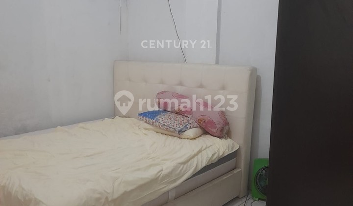 Shop House on Main Street Tripjamaksari Suitable for Business 2