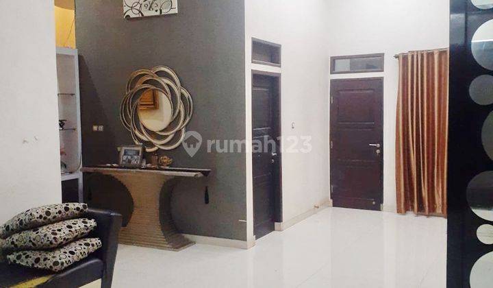 Hunian Bagus Pojok Taman Graha Asri Furnished Bisa Disewa 12