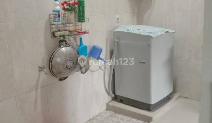 Hunian Bagus Sekali Semi Furnished Taman Graha Asri 5