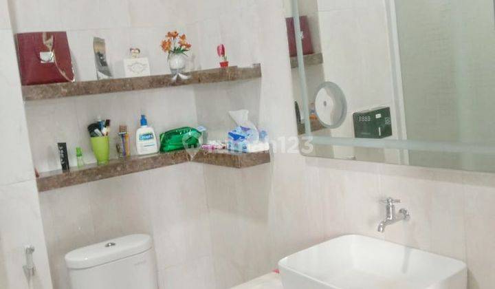 Hunian Bagus Sekali Semi Furnished Taman Graha Asri 4