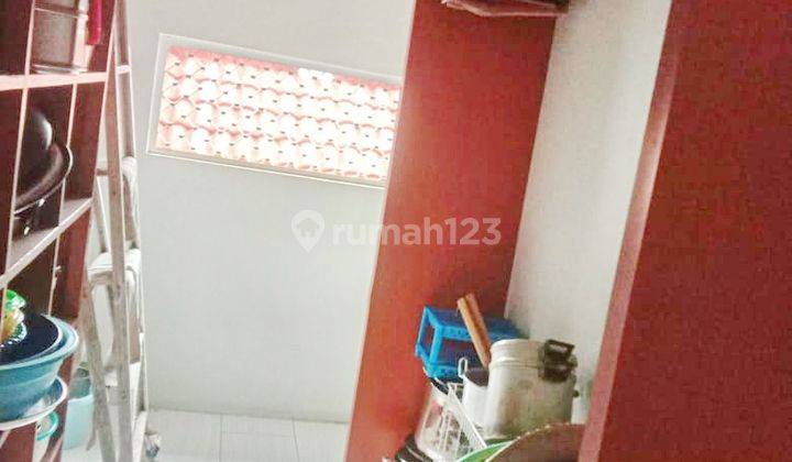 Hunian Bagus Sekali Semi Furnished Taman Graha Asri 12