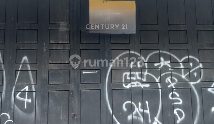 3-Storey Shop House on Jalan Sa Tirtayasa, Cilegon 2