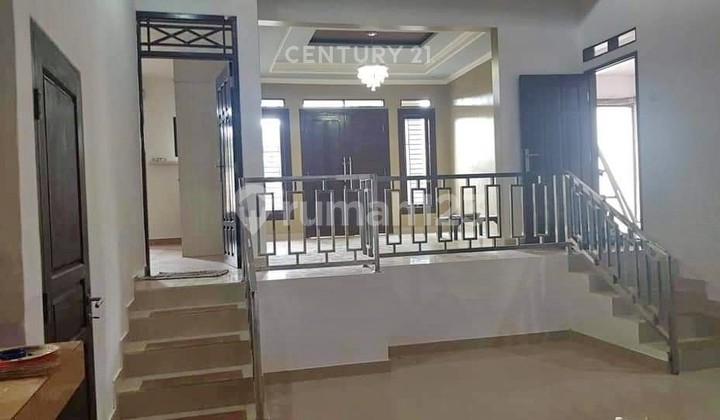 2-Story Residence in Ciracas Near Pariskian School 2