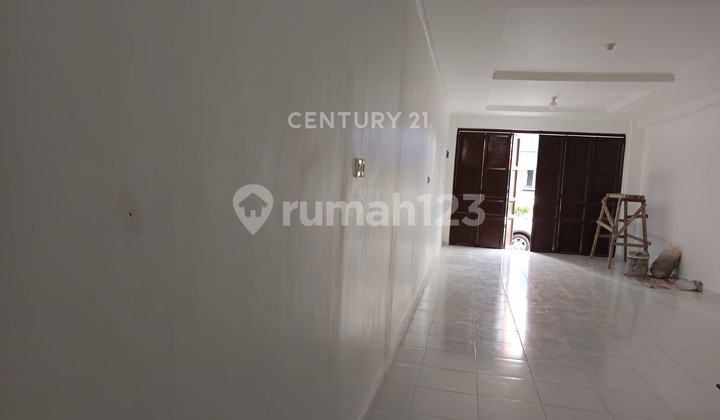 3-Story Shop House on Ahmad Yani Street Negotiable Until Deal 2