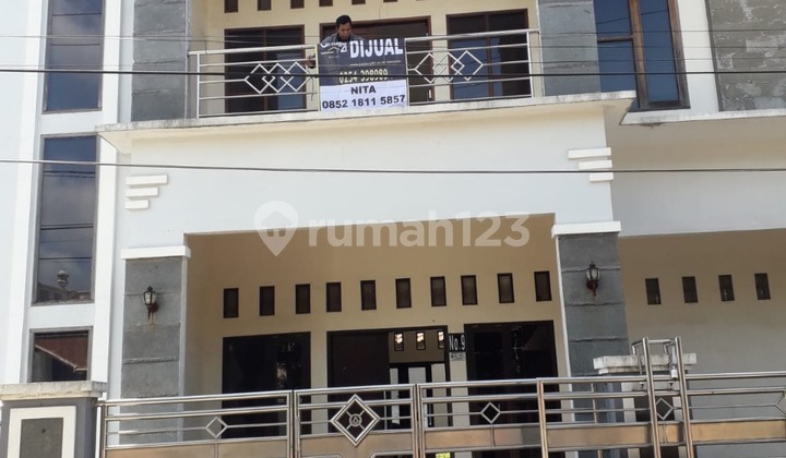 Rumah 2 Lantai Bagus Sekali Mewah Tegal Padang 1
