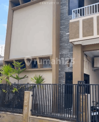 Hunian Bagus Sekali 2 Lantai Kelapa Dua Hunian Bagus Sekali 2 Lantai Kelapa Dua