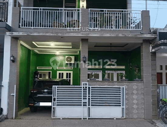 Hunian 2 Lantai Taman Puri Indah Furnish