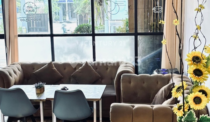 2-Story Shop House on Jalan Yos Sudarso Merak Suitable for Business 2