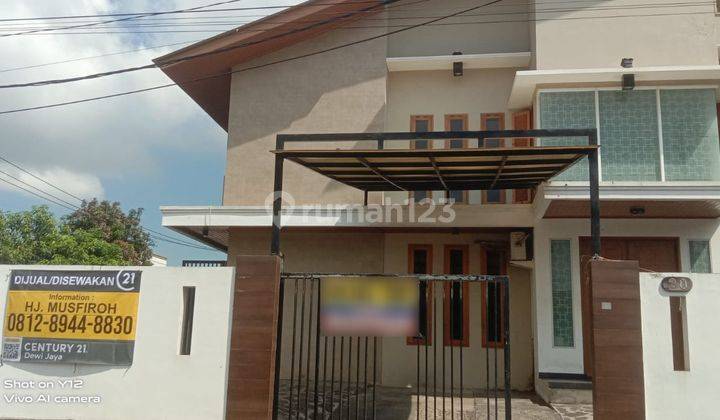 Hunian Hook Furnished Palm Hills Jalan Melati Bintang 1