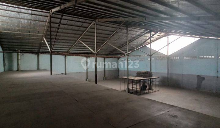 Dijual Gudang siap pakai di kawasan pergudangan Cibolerang luas 1510m², blong, terawat, SHM, bagus dan murah jarang ada. 2