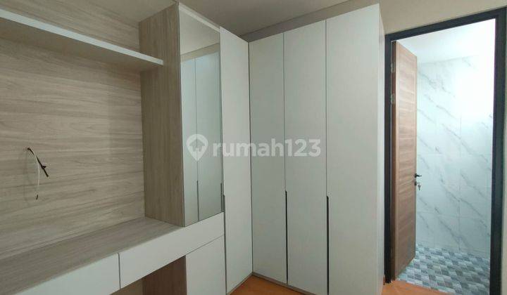 Dijual Rumah Baru Tipe Mezannine di Taman Holis indah 2