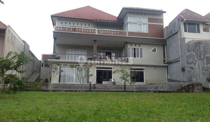 Dijual Rumah Cantik di Kota baru parahyangan view danau 1