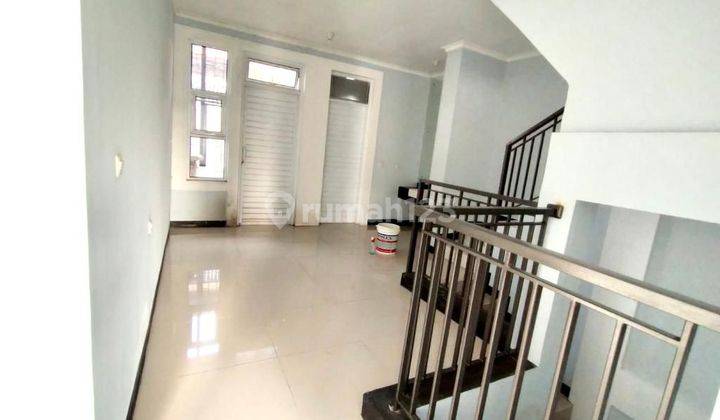 Dijualb Rumah Cantik di sayap Turangga 2 Lantai 1