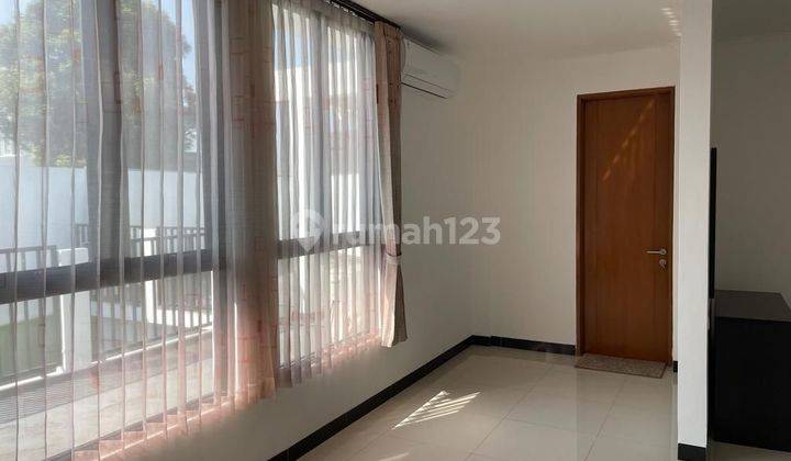 Dijual Murah Rumah Cantik 2 Lantai di Cigadung 2