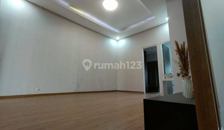 Dijual Rumah Bagus di Mekarwangi full furnished 2