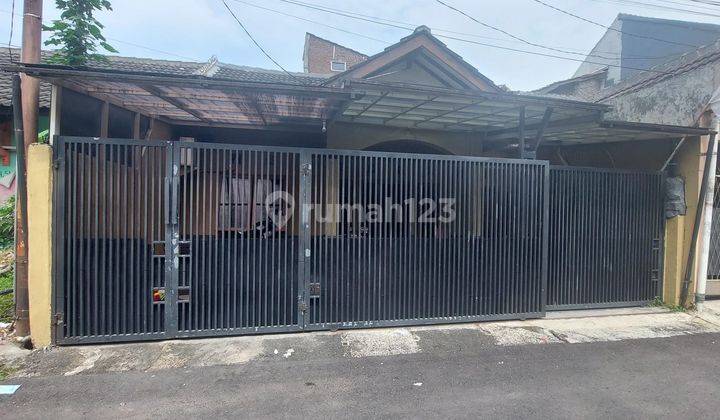 Dijual Rumah Bagus Unfurnished di Taman Cibaduyut Indah, Bandung 1