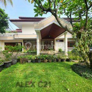 Disewakan Rumah Dengan Swimming Pool di Kemang , Bangka, Mampang Prapatan, Jakarta Selatan 