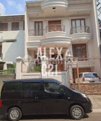 Dijual B U Rumah Permata Buana 1