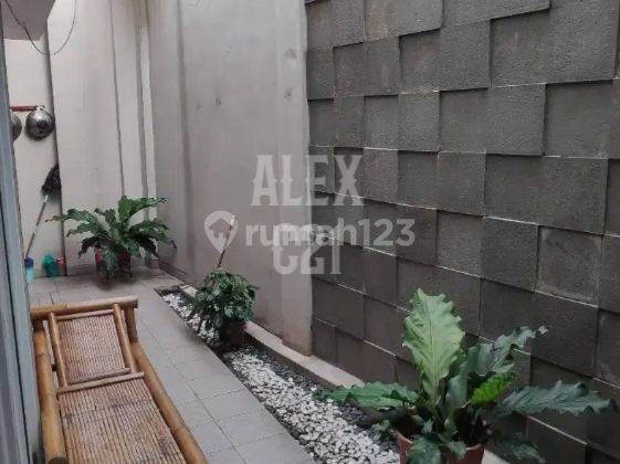 Dijual Rumah Siap Huni di Daerah Pesanggrahan Jakarta Selatan. 1