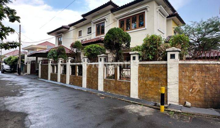 Dijual Rumah Murah lokasi Strategis Dan Hook Di Kebayoran Lama 1