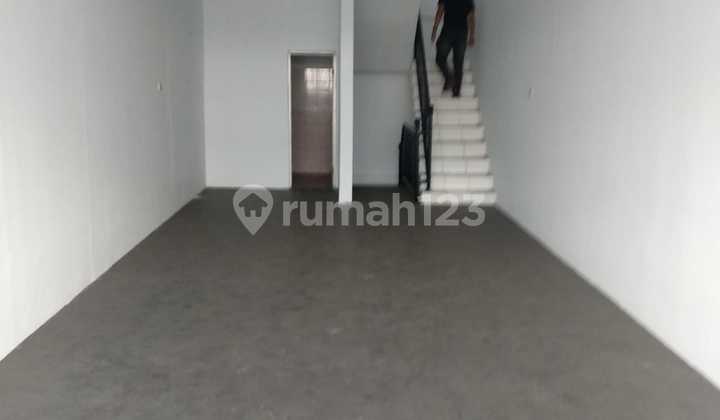 For Rent Cheapest Shop House in Kebayoran Baru Near PIM, South Jakarta
