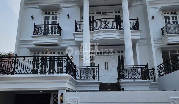 Dijual Rumah Cilandak Brand New White House Classic Lift 1