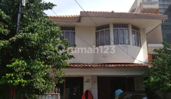 Dijual rumah kost BU di Cikini, Menteng, Jakarta Pusat Dijual rumah kost BU di Cikini, Menteng, Jakarta Pusat