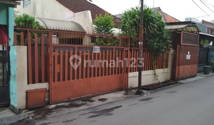 Dijual rumah siap huni di Cipulir, Kebayoran Lama, Jakarta Selatan 